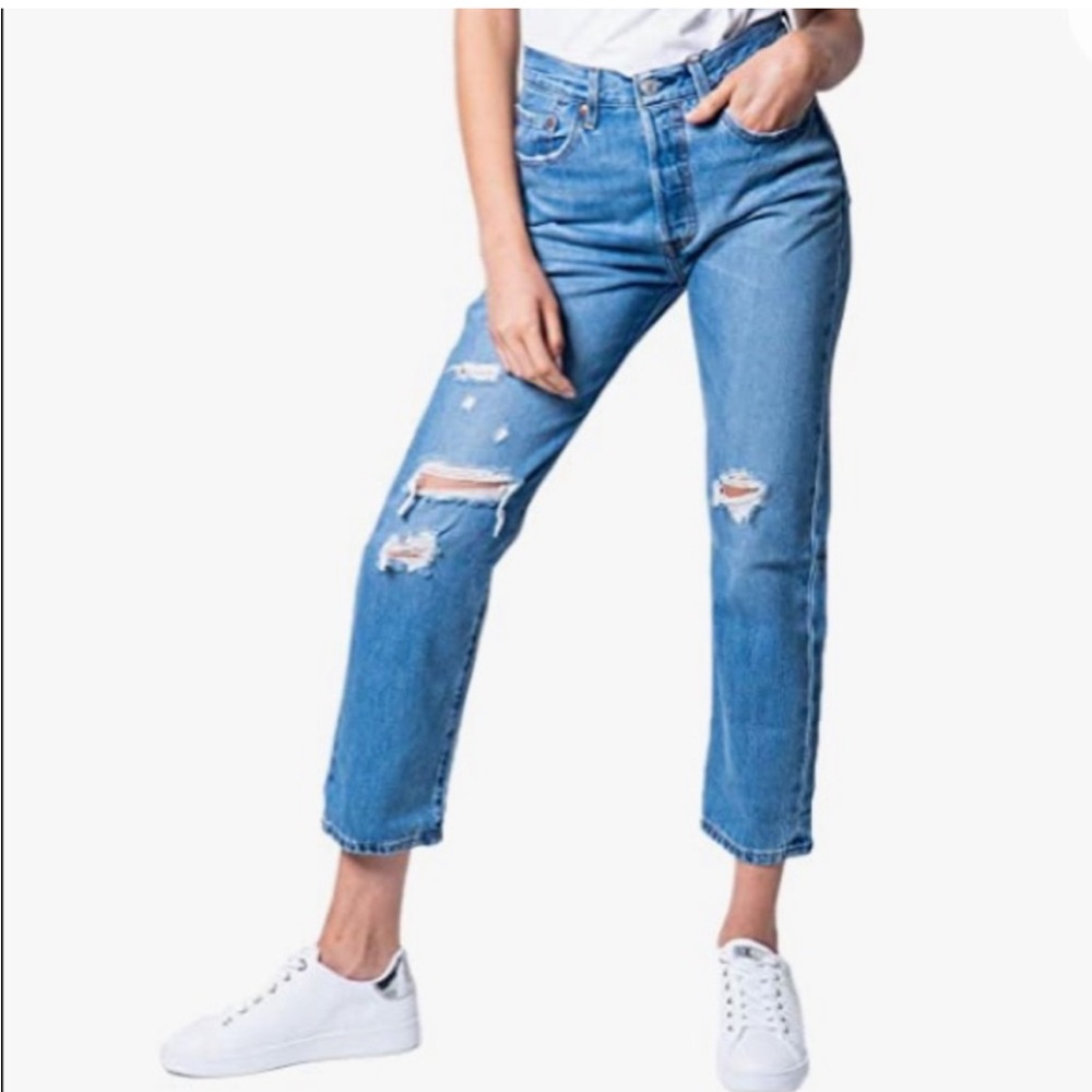 Levi’s 501 Original High Rise Straight Leg Distressed Crop Jean W28 L26